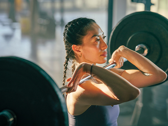 woman-front-barbell-squat-4-3-544x408px