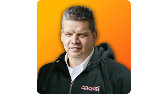 Roland_Hoodie_2026_rounded16-9