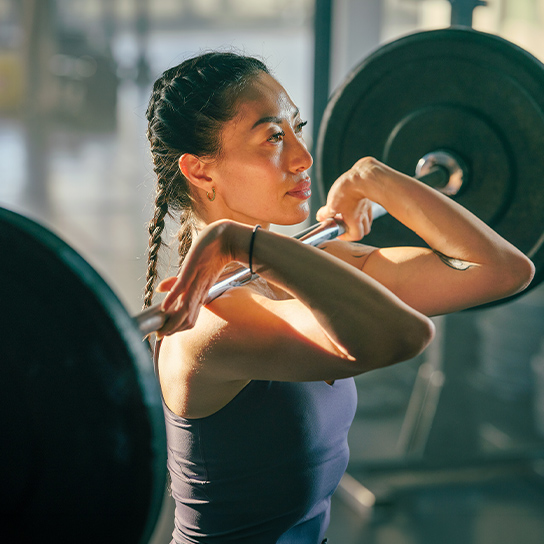 woman-front-barbell-squat-1-1-544x544px